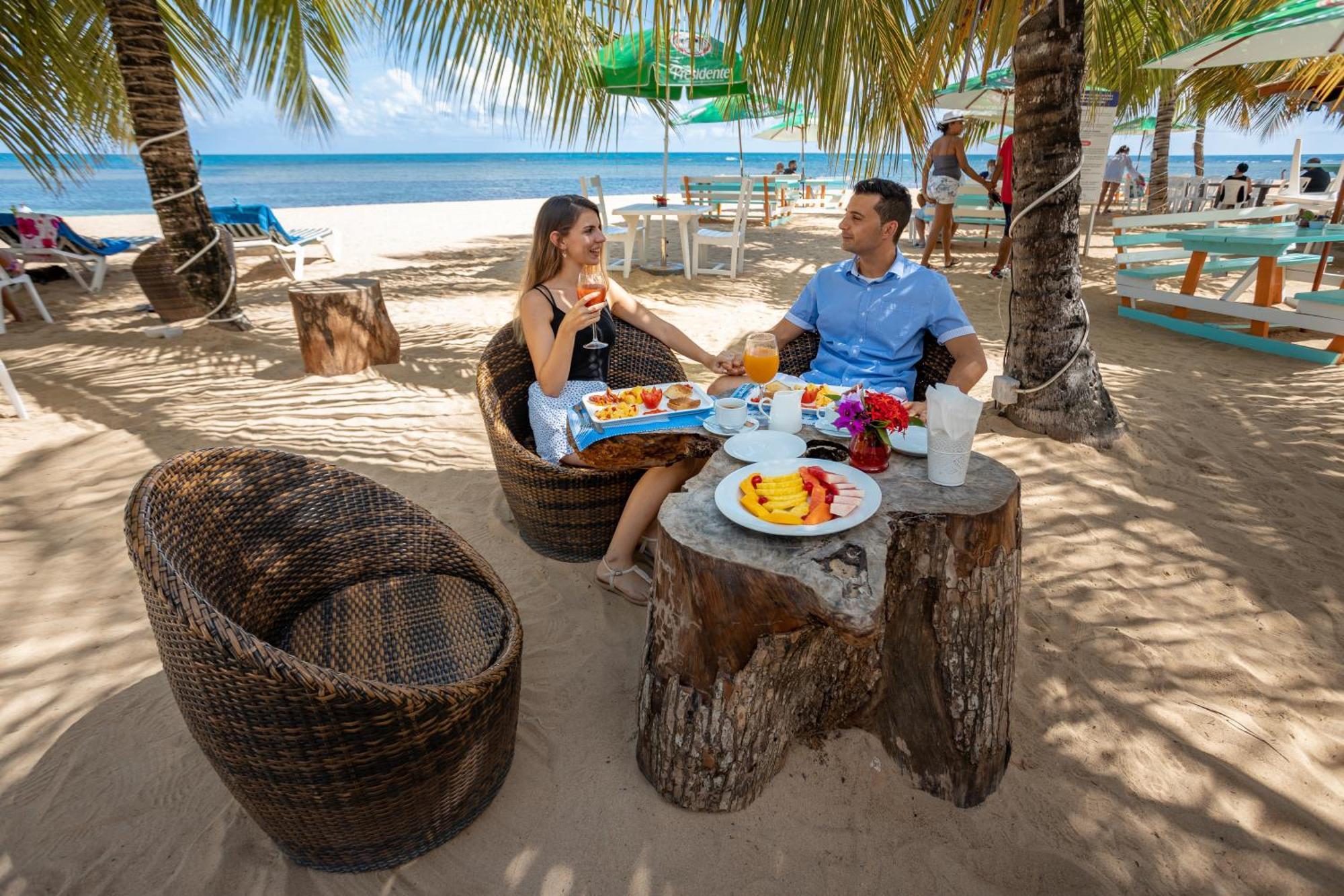 Hotel Playa Colibri ลาสแตร์เรนาส ภายนอก รูปภาพ