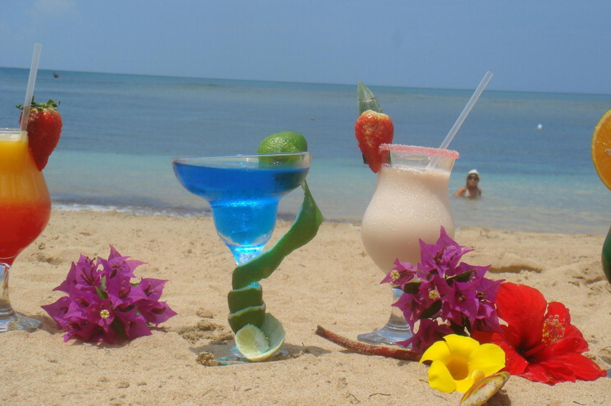 Hotel Playa Colibri ลาสแตร์เรนาส ภายนอก รูปภาพ